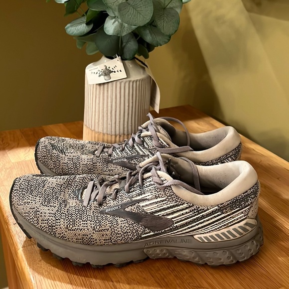 Brooks Other - Brooks Mens Adrenaline GTS 19- Size 9.5